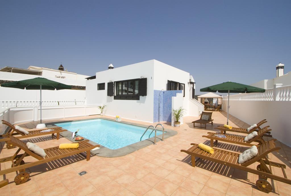 Grand Villa Famara Puerto Del Carmen Πουέρτο Ντελ Κάρμεν Δωμάτιο φωτογραφία